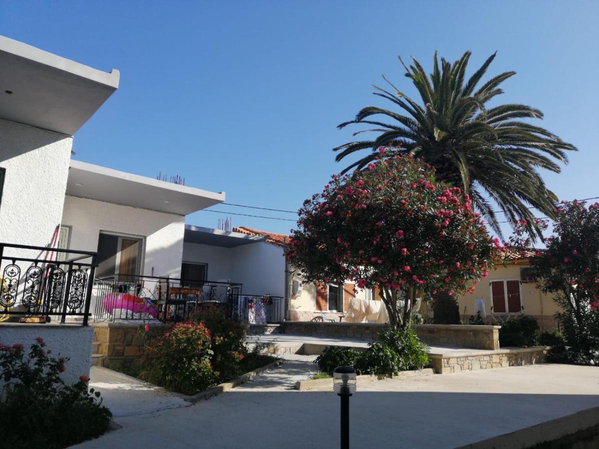 Alexander Apartments Nea Koutali Екстериор снимка